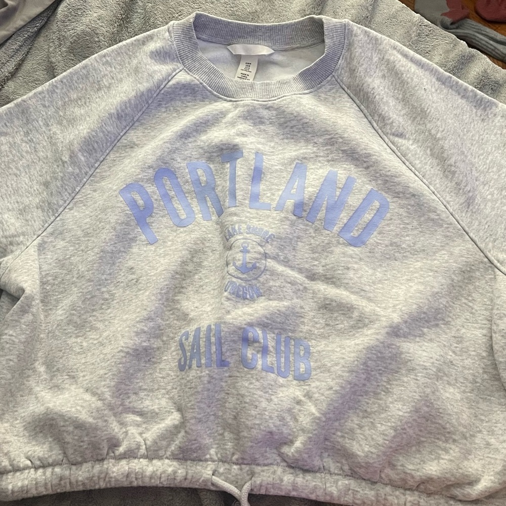 H&M Portland Sail Club Crop Sweatshirt